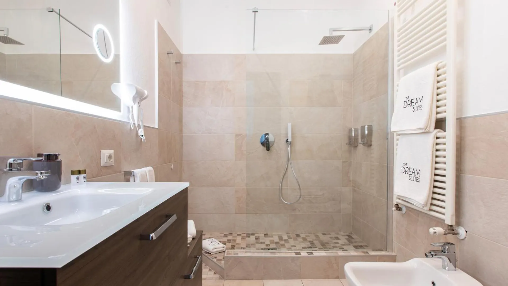 The Dream Suites Milan Italy
