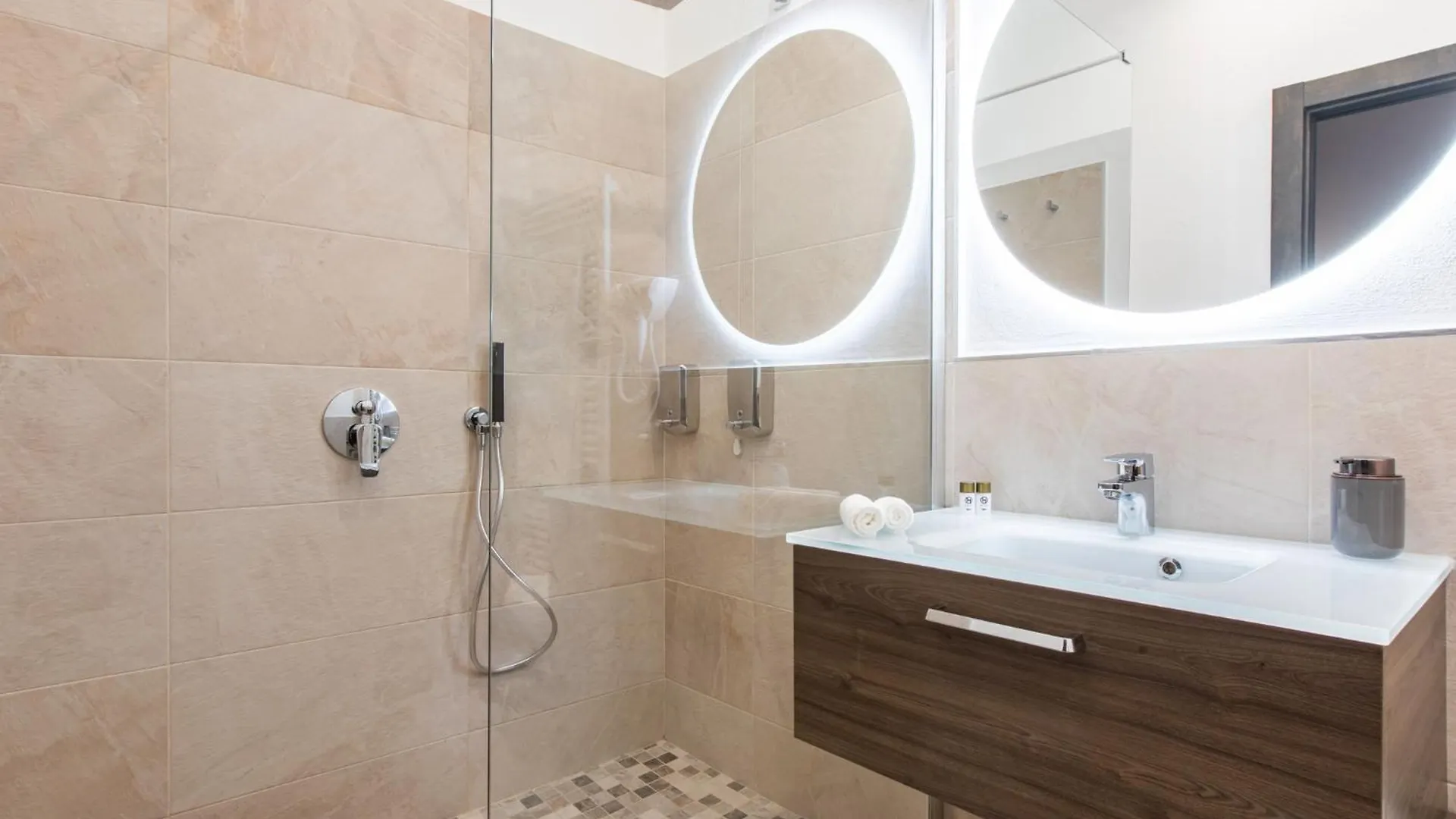 The Dream Suites Milan Bed & Breakfast