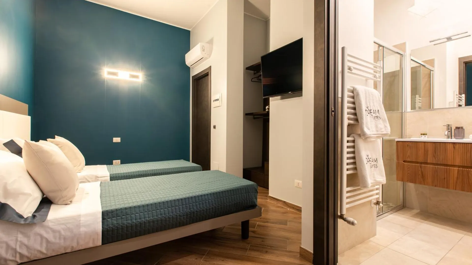 The Dream Suites Milan 0*,  Italy